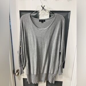 Black Rivet Light Gray Knit Top
